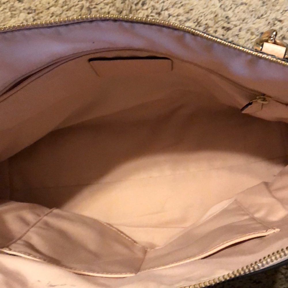 Coach - Picture 4 of 8